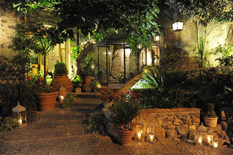 Hotel La Locanda Dei Ciocca Grottaferrata Exterior foto