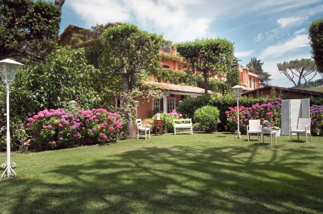 Hotel La Locanda Dei Ciocca Grottaferrata Exterior foto