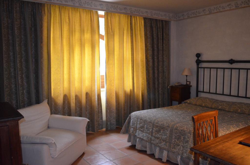 Hotel La Locanda Dei Ciocca Grottaferrata Exterior foto